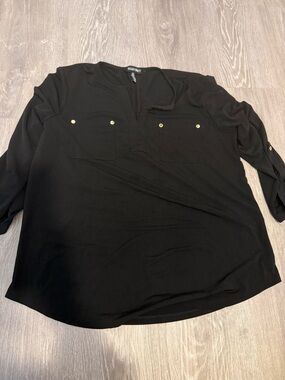 Ellen Tracy Black Button-Accent Casual Button-Down Shirt